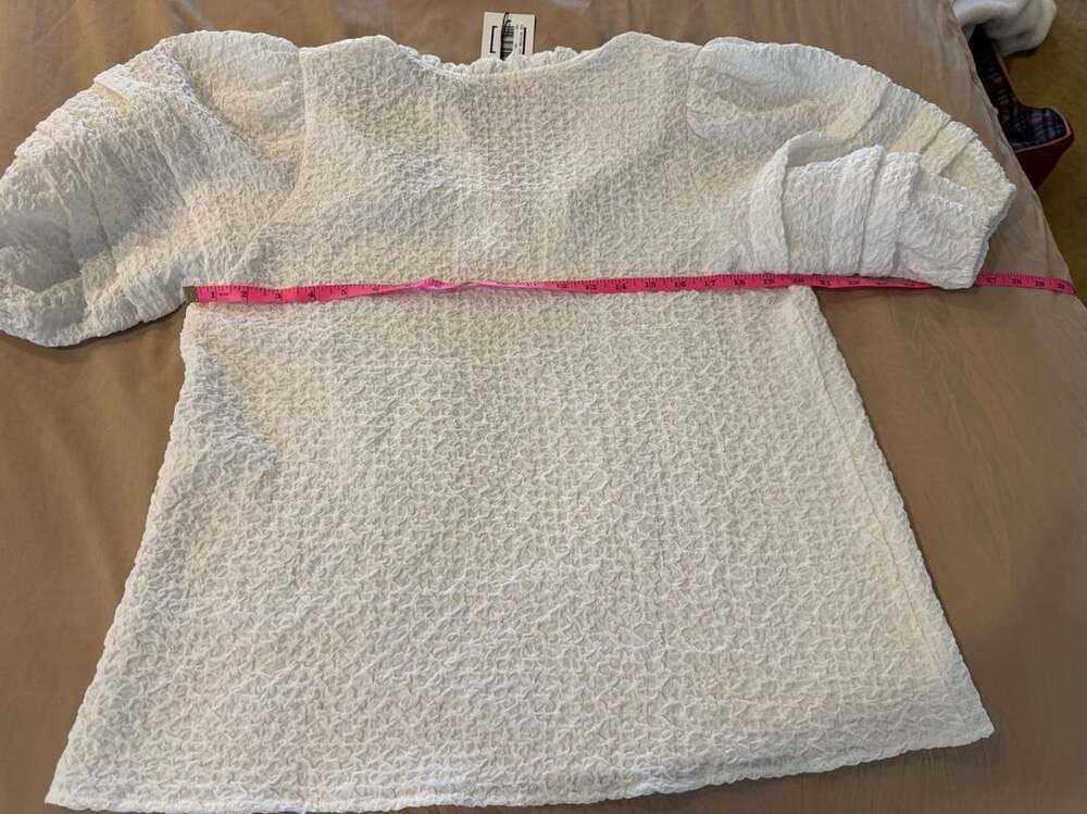 NWT THML Textured Puff Sleeve Top Size XL White - Picture 2 of 4